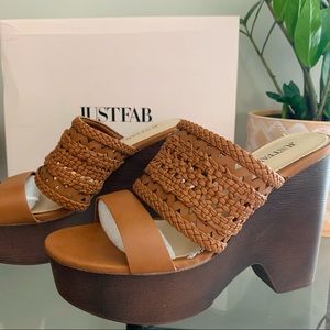 NWT JustFab Platform Sandal